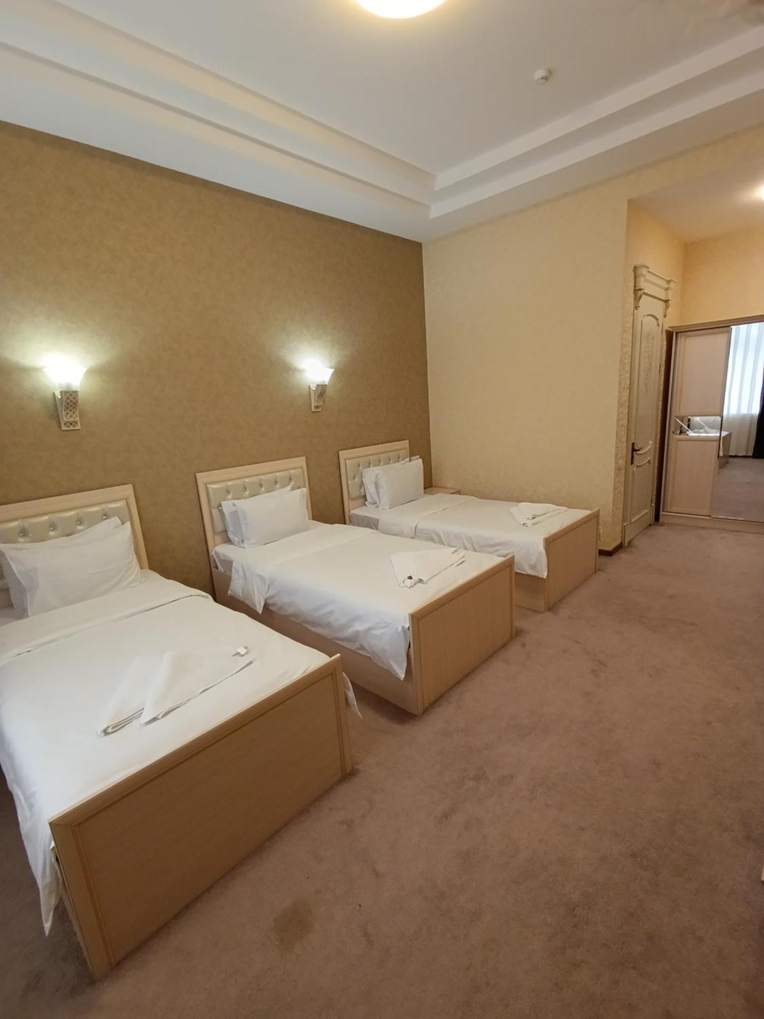 Grand Karavan Hotel Tashkent Exterior photo